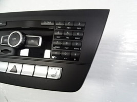 13 Mercedes W204 C250 head unit, command center receiver, 2049008811 - £293.07 GBP