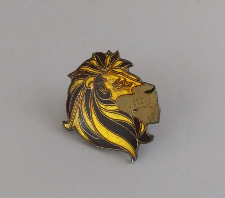 Majestic Lions Head Enamel Lapel Hat Pin - $7.43