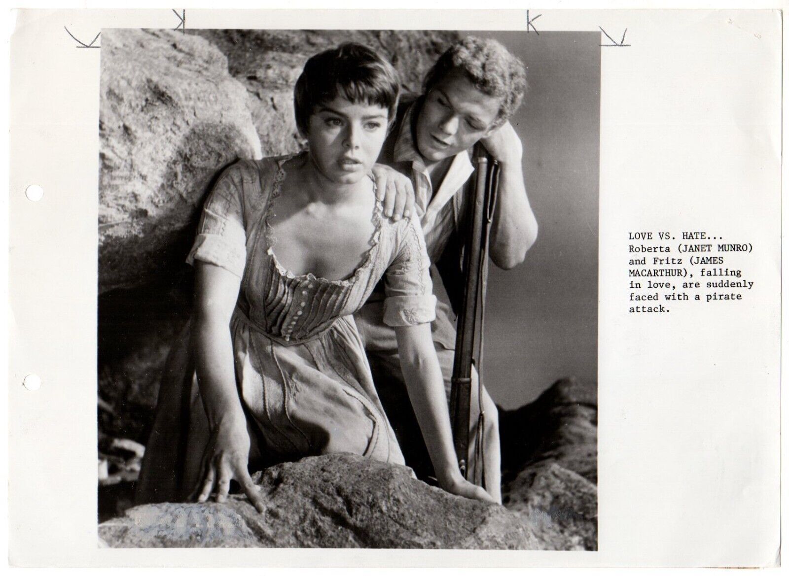 *Disney&#39;s THE SWISS FAMILY ROBINSON (1960) Janet Munro &amp; James MacArthur... - $35.00