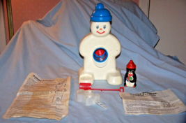 Vintage 1977 Hasbro Frosty Sno-Man Snow Cone Machine w/Accessories-No Box - £14.54 GBP
