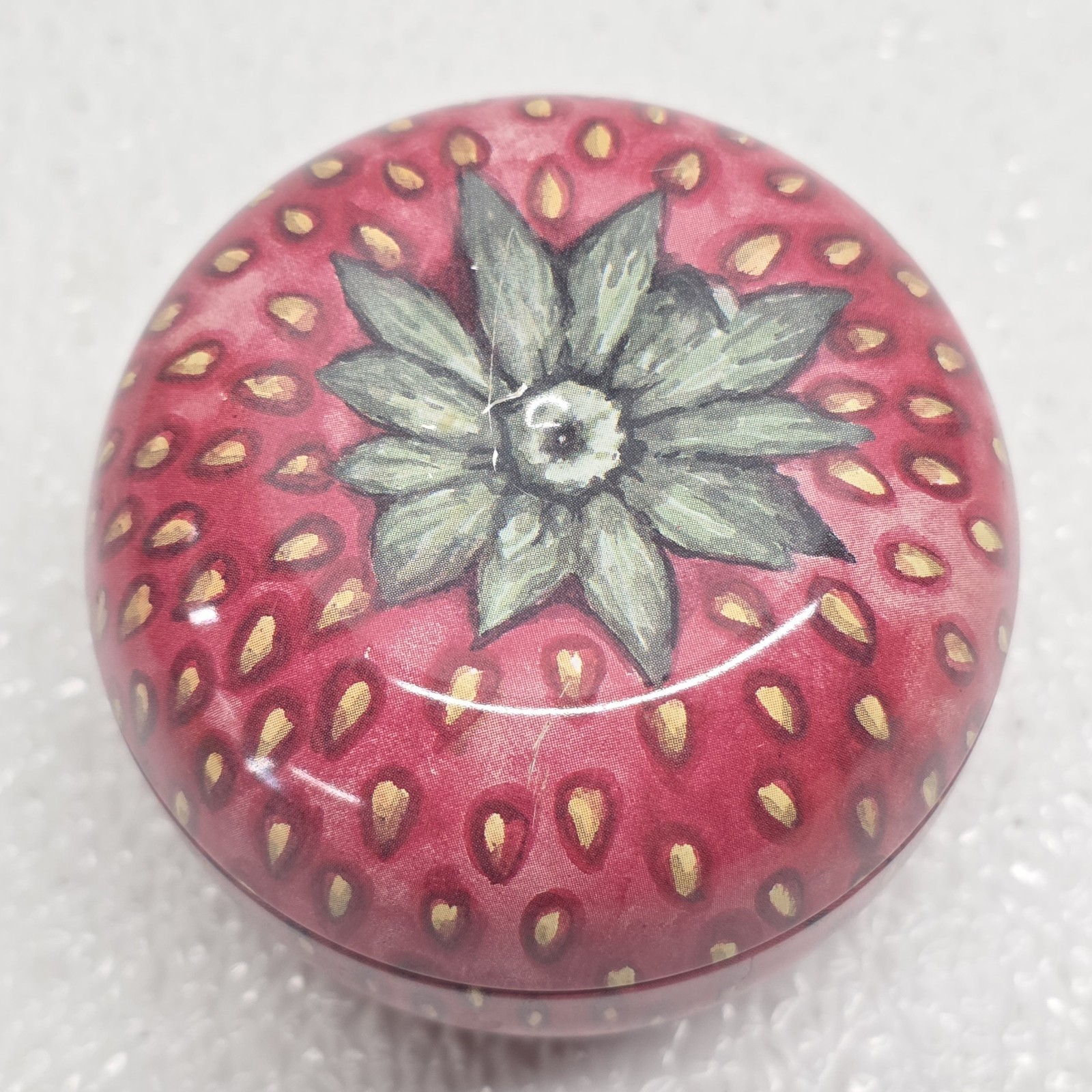 Elite Gift Boxes Metal Fruit Tin Strawberry Lidded Box by Gale Pitt Item image 6