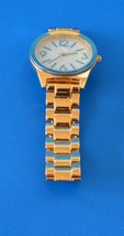 Watch/Mens Goldtone Pearl Face Stainless Back Japan Movement - €26,87 EUR