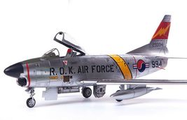 Academy 12337 ROKAF F-86D 108th Fighter Interceptor Squadron Plastic Hobby Model image 2
