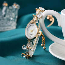 Casual Solid Color Single Folding Buckle Quartz Women&#39;s Watches - $6.28