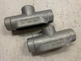 Box of 2 Crouse Hinds TB57 1-1/2&quot; T Condulet Body Form 7 Conduit Body - €57,59 EUR