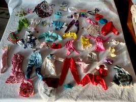 Barbie 10 Dolls 18 pairs of shoes about 70 pieces of clothing - £79.93 GBP