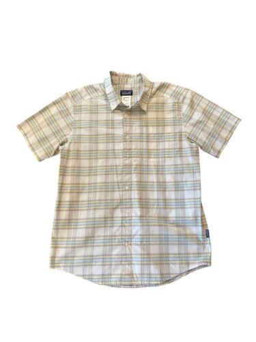 Primary image for Men’s Patagonia Plaid Organic Cotton Casual Button Down Shirt Short Sleeve Med