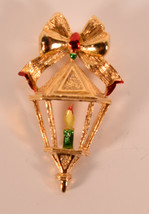 Vintage Gold tone Christmas Holiday Candle Lamp Lantern Pin Brooch Signed Gerry - £15.53 GBP