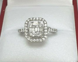 18Karat Round &amp; Baguette Diamonds cluster ring 0.67 carat - £1,096.08 GBP