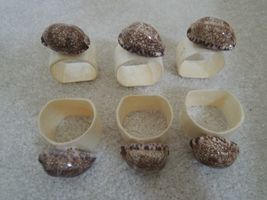 Napkin Rings 6 Mother of Pearl and Genuine Shell Napkin Rings Vtg 60s NWOT - £25.17 GBP