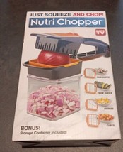 Nutri Chopper Just Squeeze &amp; Chop Kitchen Tool  - £15.82 GBP