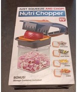 Nutri Chopper Just Squeeze &amp; Chop Kitchen Tool - £13.85 GBP