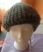 EUC 100% Acrylic Gray Beanie Knit Hat SZ M Made in Italy - $40.64 CAD