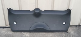 2011-2013 JEEP GRAND CHEROKEE LIFTGATE TRUNK PLASTIC BLACK COVER REAR OEM - $3,620.10 MXN