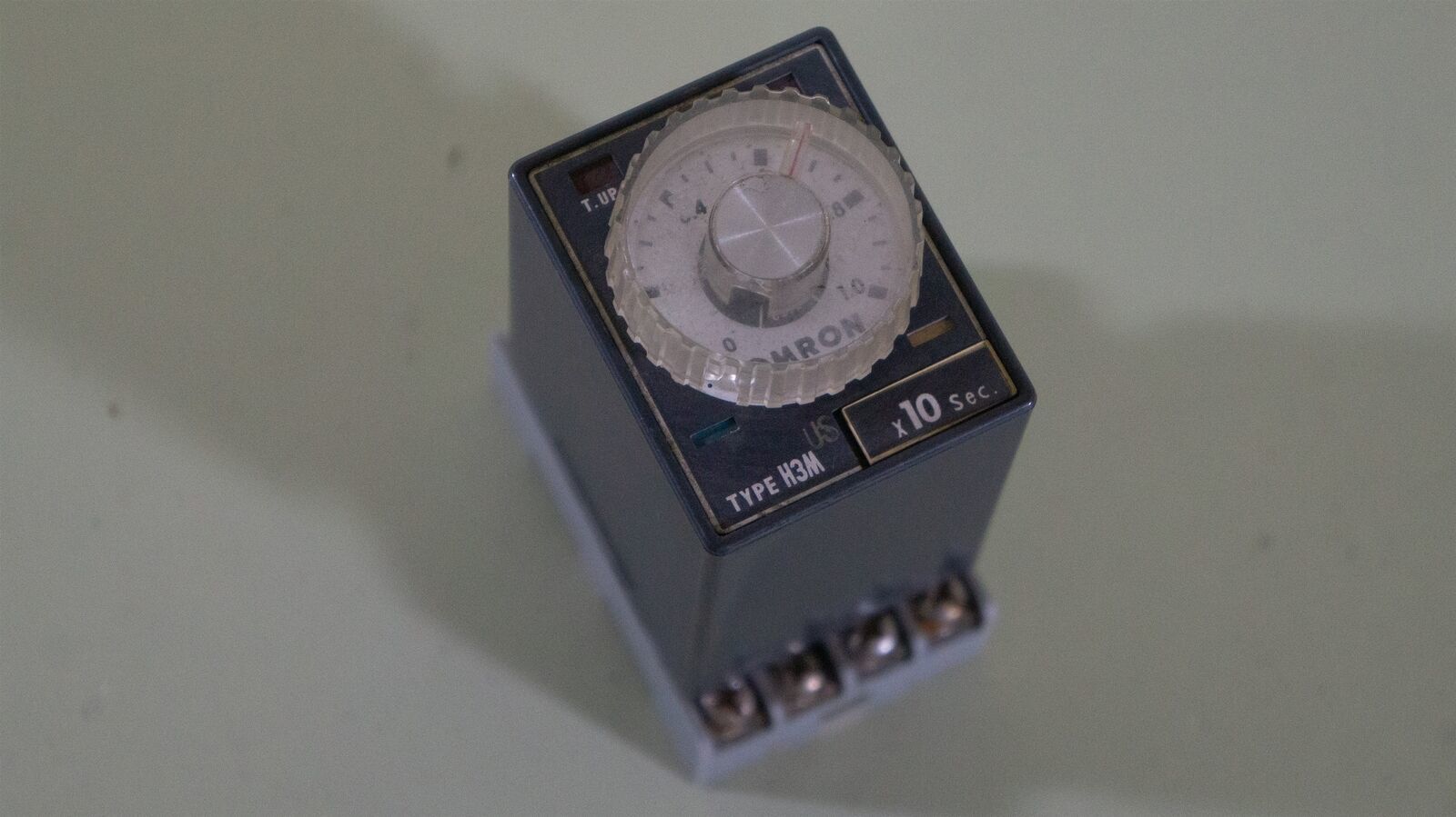 Omron Type H3M Series B Time Delay Timer 3A 120VAC 1-10SEC + socket - $9.77