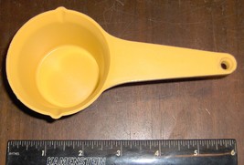 1/3 Cup Vintage Foley plastic MEASURING CUP replacement harvest gold color - £12.57 GBP