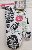 Fabric Printed Kitchen 12&quot;Oven Mitt Wine Bottle Glasses Barrel &amp; Grapes Pink Hs  - £12.57 GBP