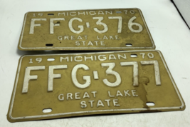 2 Vintage 1970 Michigan License Plate consecutive FFG 376 FFG 377 - £10.82 GBP