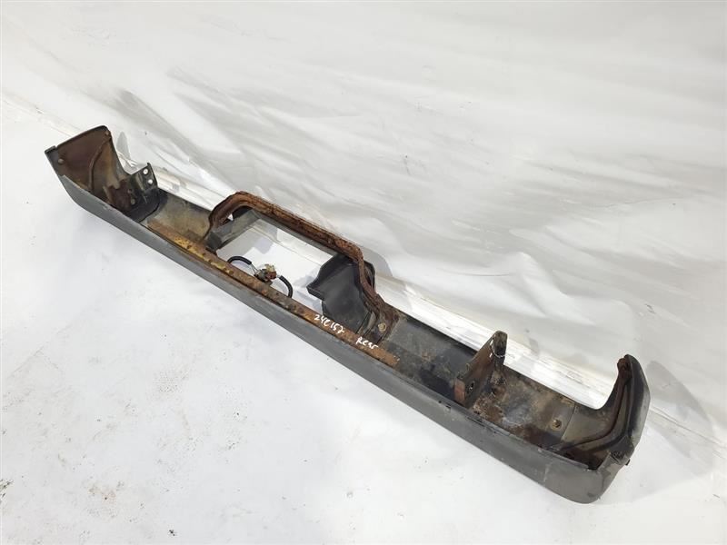 1987 1988 1989 Nissan Pathfinder OEM Rear Bumper Needs Paint Item image 3