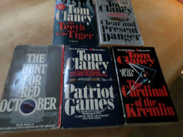 Tom Clancy (16) Paperback Books - £15.56 GBP