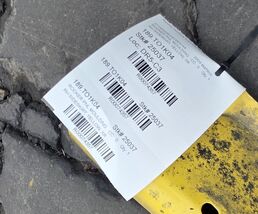 MATRIX 03-08 Passenger Right Sideskirt Rocker Panel Molding 74357 image 2