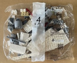 Lego Replacement Parts New Sealed Bag 334R1 Bag 4 - 2017 Lego - £11.70 GBP