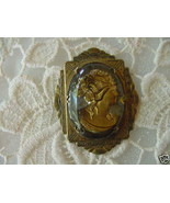 (C-544) reverse Intaglio glass CAMEO vintage original brooch - £68.16 GBP