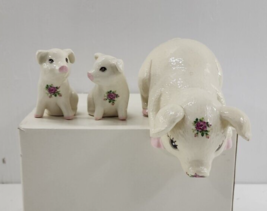 Trio Of Ceramic Pig Figurines w Pink Flowers - 3 pcs - £9.90 GBP