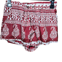 Red and White Printed Shorts Size Small - £19.46 GBP