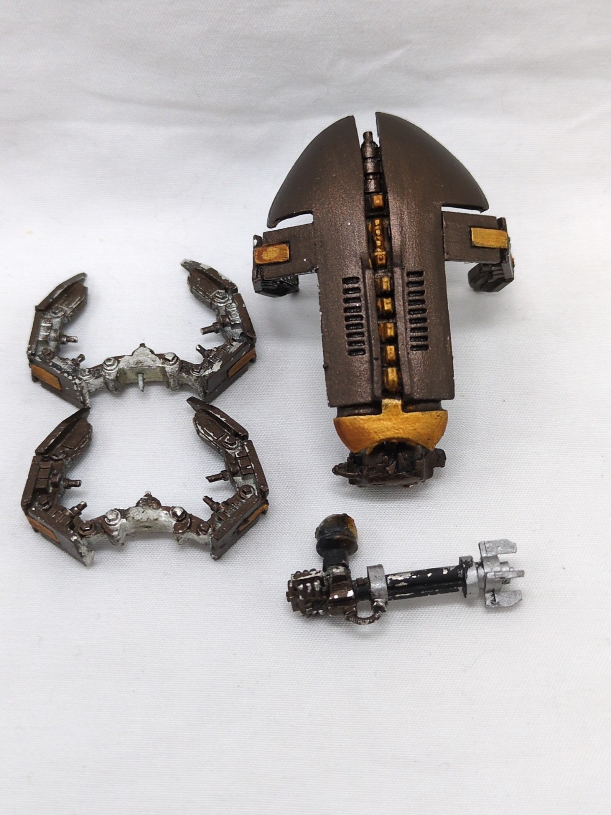 *Incomplete* Metal Warhammer 40k Tomb Spyder Miniature - $49.49