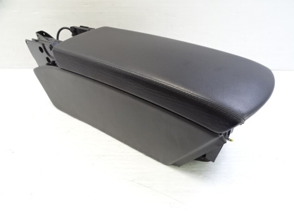 04 Mercedes R230 SL500 center console armrest storage 2306800050 black/gray Item image 6