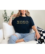 Xoxo Shirt Trendy College University Love Shirt Gift Girlfriend Mom Friend - £19.18 GBP - £40.28 GBP