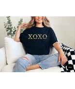 Xoxo Shirt Trendy College University Love Shirt Gift Girlfriend Mom Friend - €21,25 EUR+