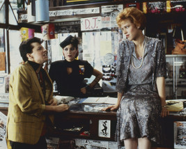 Molly Ringwald And Jon Cryer And Annie Potts In Pretty In Pink In Record Store 1 - £56.12 GBP