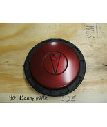 OEM 88-93 Pontiac Bonneville SSE - WHEEL CENTER CAP HOLLANDER (Red Paint... - $19.79