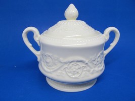 Wedgwood Of Etruria And Barlaston Patrician Covered Sugar Bowl Read Description - £15.66 GBP