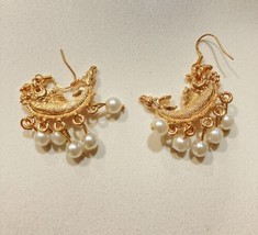 Asian Arowana Pearl Dangle Earrings Symbol of Prosperity Luck Fish Desig... - £13.86 GBP