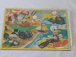 VINTAGE Jaymar Disney at the Beach Donald Duck Frame Tray Puzzle - $19.79