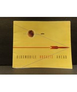 Oldsmobile Rockets Ahead 76 88 98 1951 sales brochure - $1,258.90 MXN