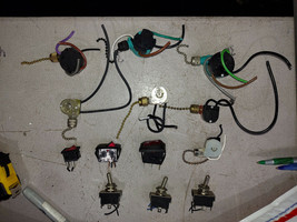21UU10 Assorted Electrical Switches, Bakers Dozen: (7) Pull Chains, (3) Rockers - £8.23 GBP