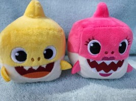 Pinkfong Baby Shark Official Song Cubes 2 Singing Plush Mommy &amp; Baby Stuffed Toy - £14.88 GBP