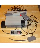 Nintendo Entertainment System NES Console w/ Controller, Zapper, Cords &amp;... - £86.52 GBP