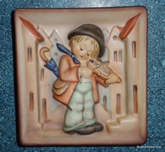 Vintage M.I. Hummel Goebel “Little Fiddler” TMK6 Porcelain Wall Plaque Hanging - £15.24 GBP