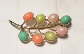 Vintage Sarah Coventry Gold tone Lucite Pastel Cabochon Brooch Pin - £22.85 GBP