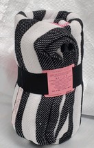 VICTORIA'S SECRET Beach Blanket Black Stripe/ Pink 50" X 60" image 3