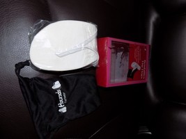 Hounds Footwear Bendable White Flip Flops Size 9/10 NEW - $27.45 CAD