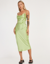 Motel Rocks Palasha Kleid IN Satin Limettengrün (MR63) - £16.82 GBP