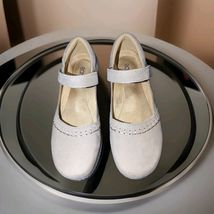 Earth Women's Kalece Leather Stitched Mary Jane Flats Size 7.5M - $49.49