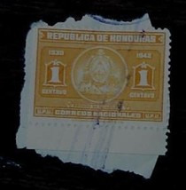 Nice Vintage Used Honduras Escudo De Honduras 1 Stamp, GOOD COND - $2.96