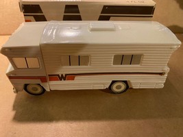 Vintage Avon Winnebego Motor Home Wild Country After shave - $12.19